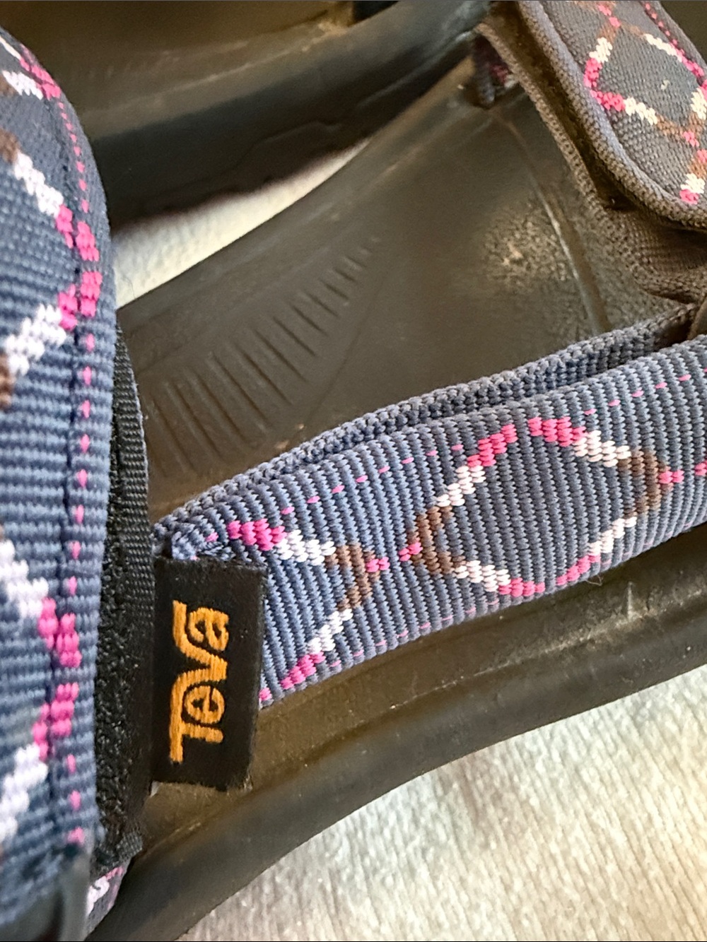 Teva Gray and Pink Strappy Outdoor Sandals - Picture 3 of 4